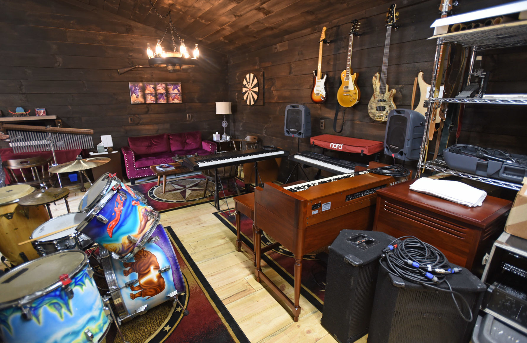 Saloon Studios